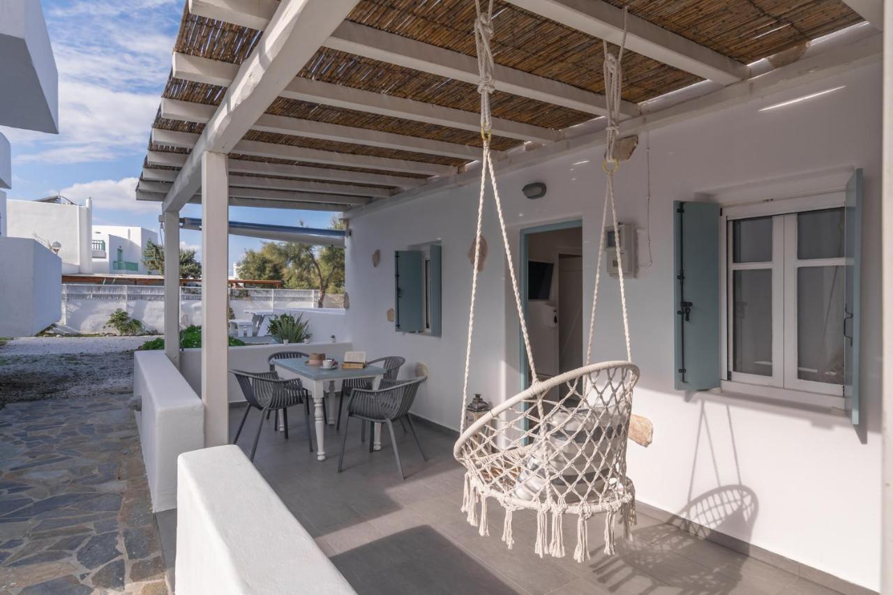 Venia'S Guesthouse Pollonia Exterior photo
